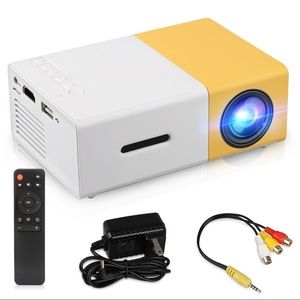 MINI LED PROJECTOR W/ REMOTE